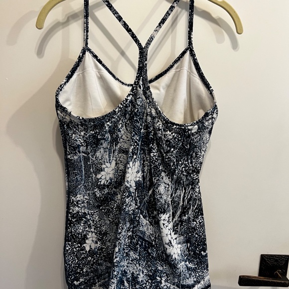 Lululemon Power Y Tank *Luon Wildwood Multi-10 - Picture 2 of 6